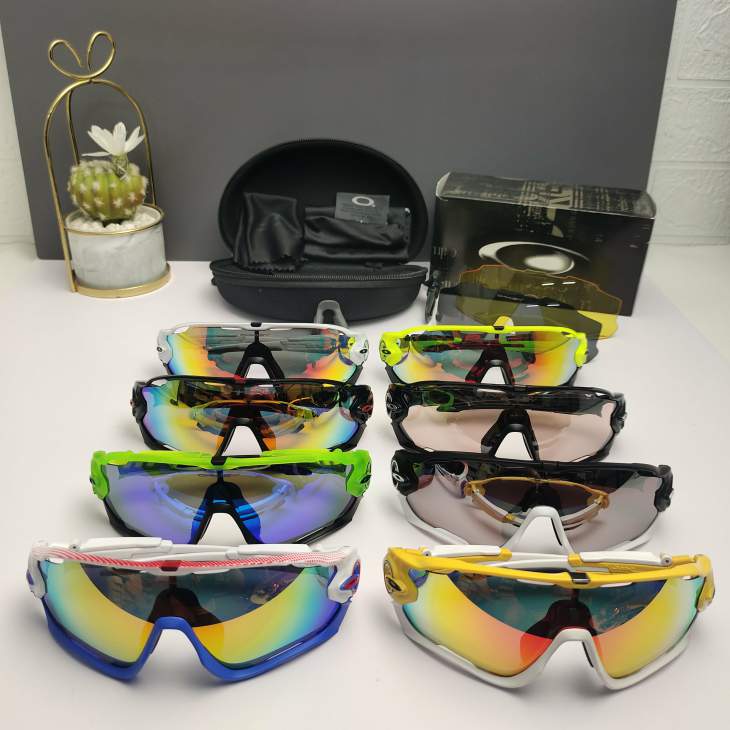 Picture of Oakley Sunglasses _SKUfw66124588fw
